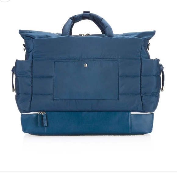 NEW Itzy Ritzy Dream Weekender Overnight Carryon Diaper Travel Bag in Midnight - Picture 11 of 11